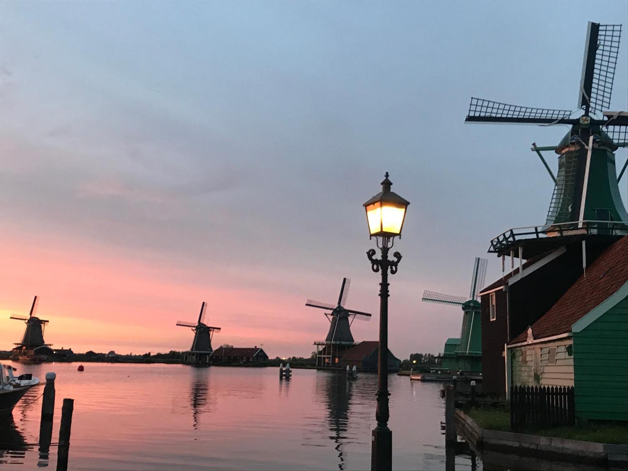 Stay Overnight At Windmill Village Zaanse Schans - Amsterdam Зандам Экстерьер фото
